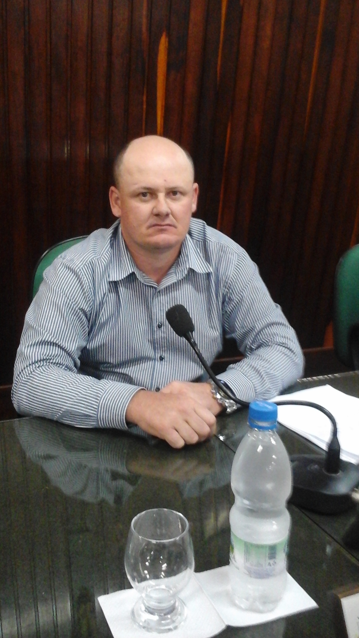 VEREADOR MARCIO SOMMER PRESIDE SESSÃO LEGISLATIVA